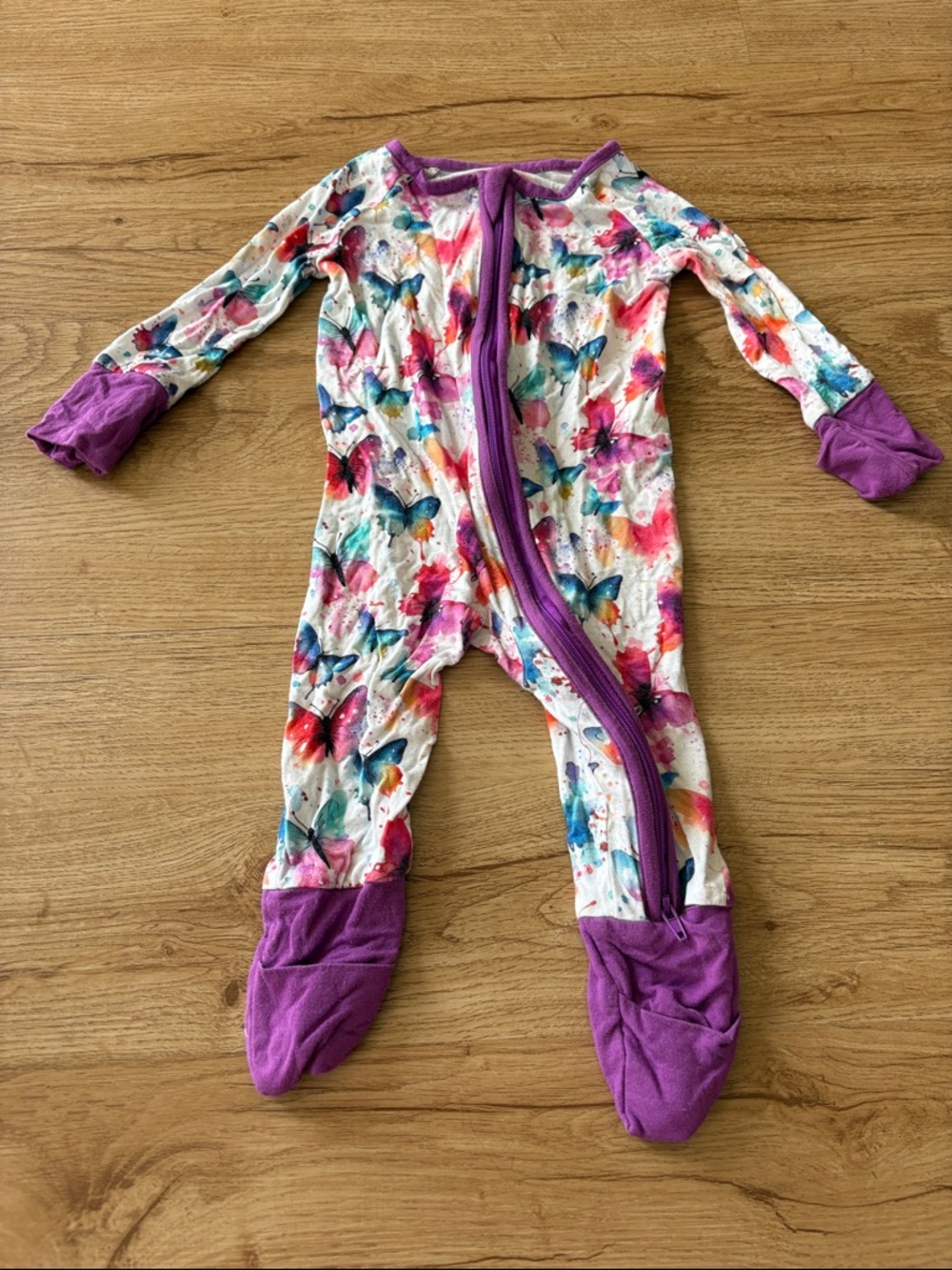 Butterfly Print Footed One-Piece with Purple Trim - Kids